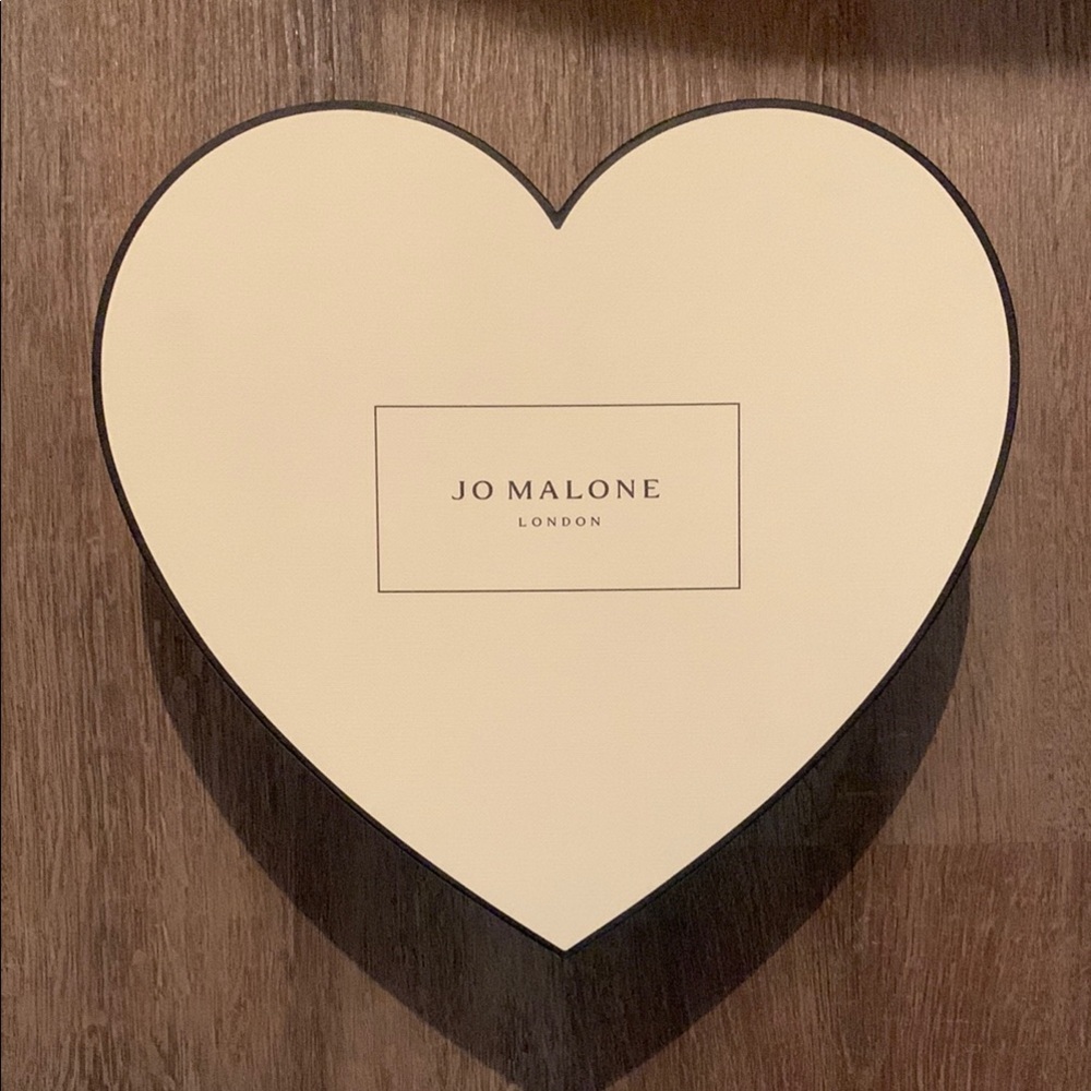Jo Malone London Heart Box and Gift Bag